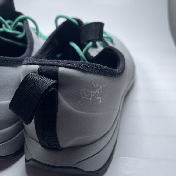 Arc’teryx Acrux SL Hiking Approach Shoes Women's- Sizes 8.5 Light Grey Baby Blue - Picture 12 of 16